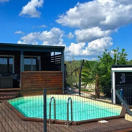 Ive & Beta, Olive Grove, Sea, Swimming Pool, Jacuzzi, Fenced Yard, Barbecue - Istria Pula