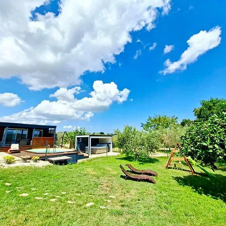 Ive & Beta, Olive Grove, Sea, Swimming Pool, Jacuzzi, Fenced Yard, Barbecue - Istria